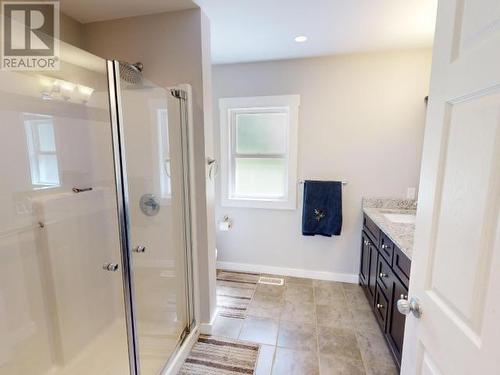 4532 Manson Ave, Powell River, BC - Indoor Photo Showing Bathroom