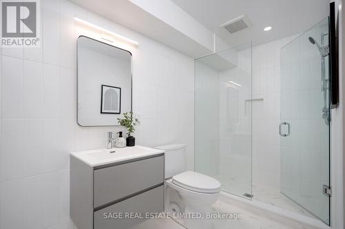 245 Linsmore Crescent, Toronto, ON - Indoor Photo Showing Bathroom