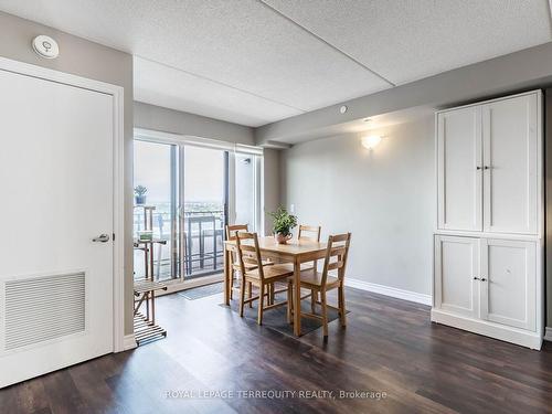 1008-716 Main St E, Milton, ON - Indoor Photo Showing Dining Room