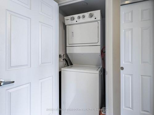 1008-716 Main St E, Milton, ON - Indoor Photo Showing Laundry Room