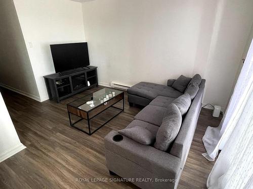 401-222 Guigues Ave, Ottawa, ON - Indoor Photo Showing Living Room