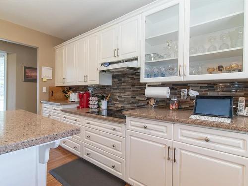 3149 Shetler Drive, Westbank, BC - Indoor Photo Showing Kitchen