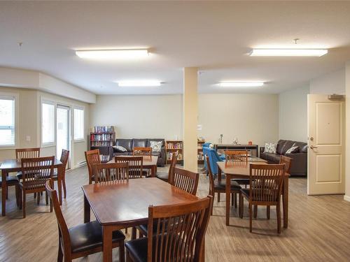 405-3010 35 Street, Vernon, BC - Indoor Photo Showing Dining Room