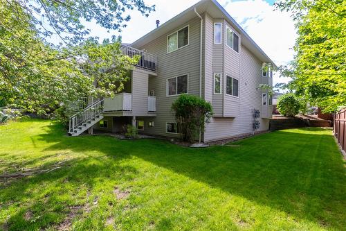 303-101 20Th Street, Salmon Arm, BC - Outdoor