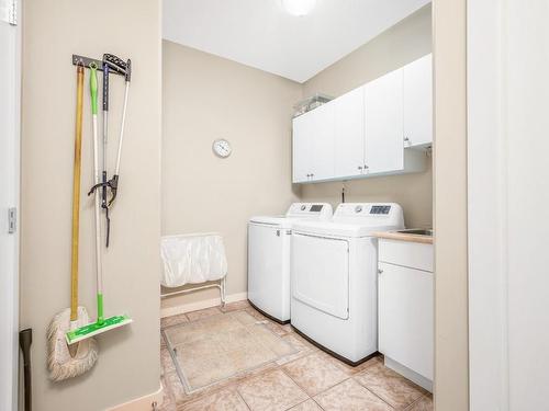 18-6450 Okanagan Landing Road, Vernon, BC - Indoor Photo Showing Laundry Room