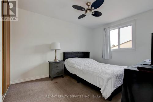 132 - 132 Baronwood Court, Brampton, ON - Indoor Photo Showing Bedroom