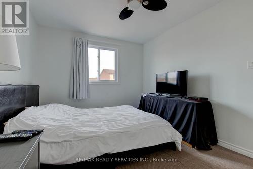 132 - 132 Baronwood Court, Brampton, ON - Indoor Photo Showing Bedroom