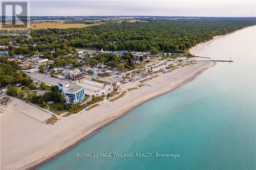 4 Kilally Lane, Lambton Shores (Grand Bend), ON 