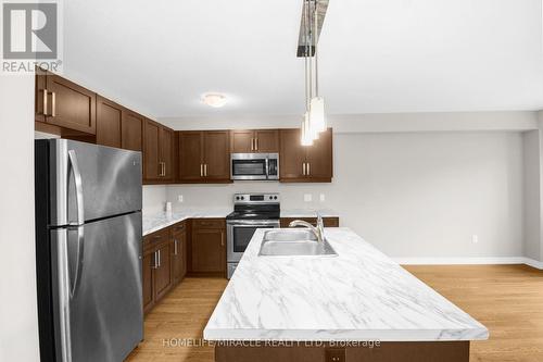 734 Freeport Street, London, ON - Indoor Photo Showing Kitchen With Double Sink