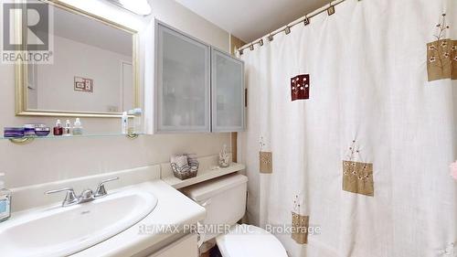 507 - 1555 Avenue Road, Toronto, ON - Indoor Photo Showing Bathroom