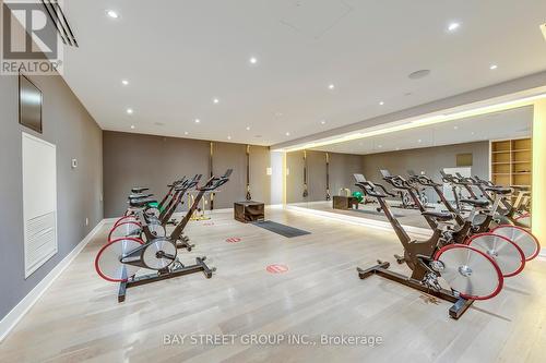 407 - 30 Roehampton Avenue, Toronto, ON - Indoor Photo Showing Gym Room