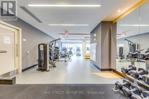 407 - 30 Roehampton Avenue, Toronto, ON - Indoor Photo Showing Gym Room