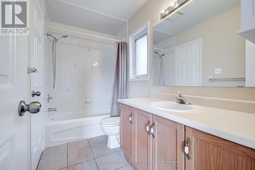 5438 Sweetgrass Gate, Mississauga, ON - Indoor Photo Showing Bathroom