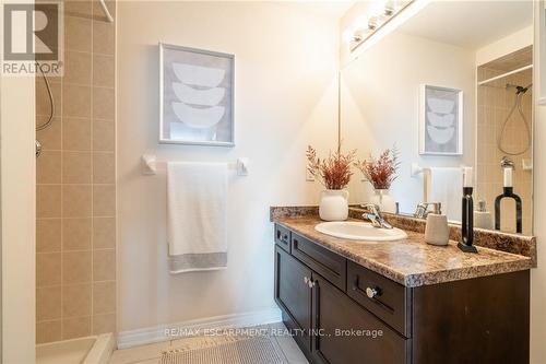 508 - 396 Plains Road E, Burlington, ON - Indoor Photo Showing Bathroom