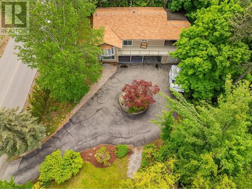 125 Mill Road, Fruitvale, BC - Outdoor With Deck Patio Veranda