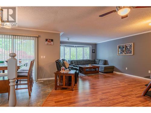 125 Mill Road, Fruitvale, BC - Indoor