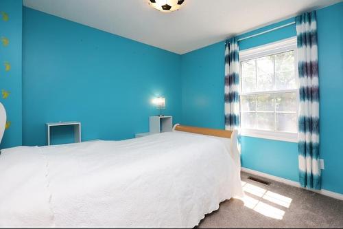 2935 Headon Forest Drive|Unit #23, Burlington, ON - Indoor Photo Showing Bedroom