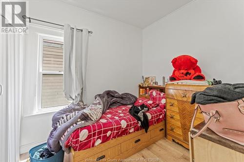 555 Bridge, Windsor, ON - Indoor Photo Showing Bedroom