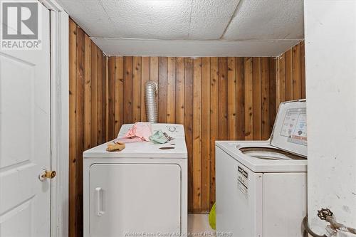 555 Bridge, Windsor, ON - Indoor Photo Showing Laundry Room