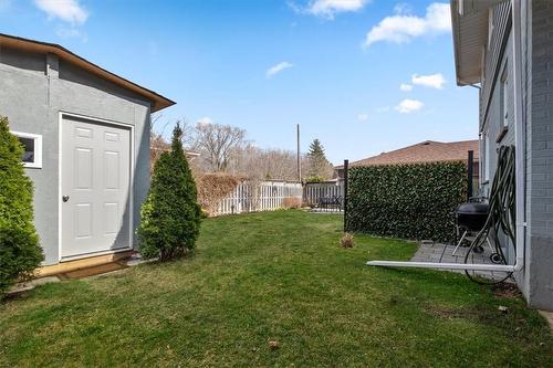 22 Paris Road, Brantford, ON - Outdoor