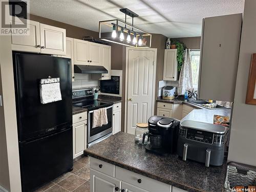 228 6Th Avenue N, Big River, SK - Indoor Photo Showing Kitchen