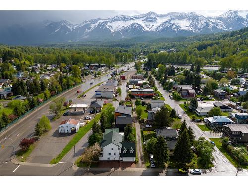 691 7Th Avenue, Fernie, BC - Outdoor With View