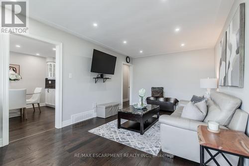 1223 Dunsmure Road, Hamilton (Mcquesten), ON - Indoor Photo Showing Living Room