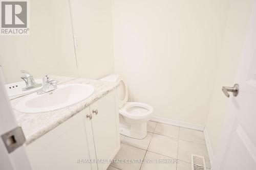 10 - 60 Cosmopolitan Common Street, St. Catharines, ON - Indoor Photo Showing Bathroom