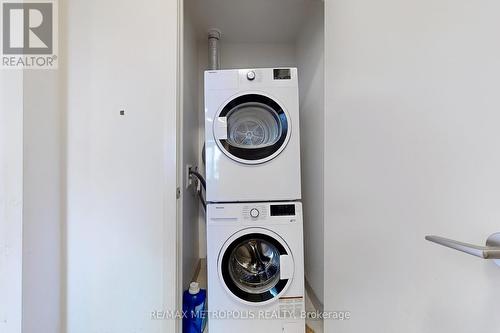304 - 5 Wellington Street S, Kitchener, ON - Indoor Photo Showing Laundry Room