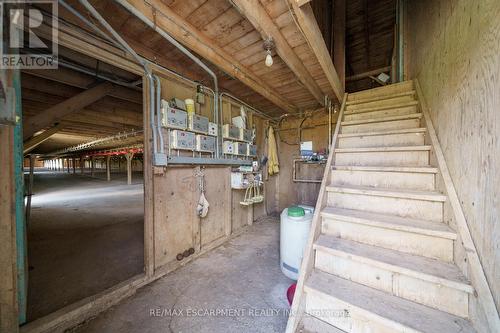 4932 Fly Road, Lincoln, ON - Indoor Photo Showing Other Room