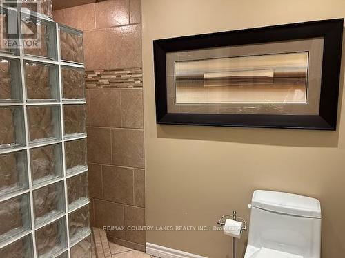 6 - 30 Laguna Parkway, Ramara (Brechin), ON - Indoor Photo Showing Bathroom