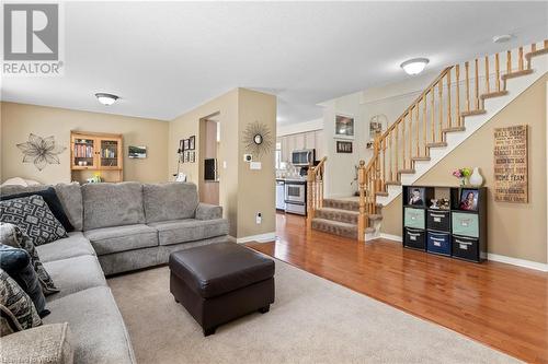 781 Grand Banks Drive, Waterloo, ON - Indoor Photo Showing Living Room