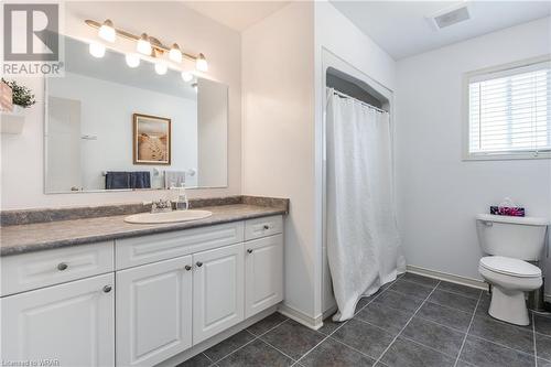 781 Grand Banks Drive, Waterloo, ON - Indoor Photo Showing Bathroom