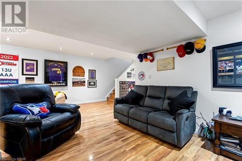 781 Grand Banks Drive, Waterloo, ON - Indoor Photo Showing Living Room