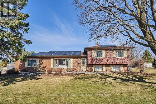 2 Maxwell Street, Kawartha Lakes, ON - Outdoor