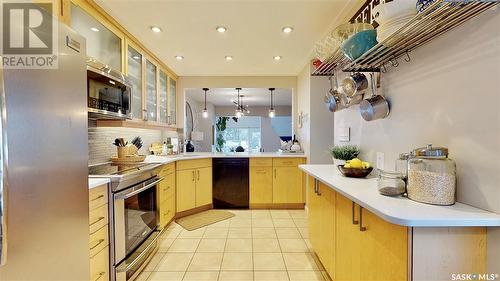 1511 23Rd Avenue, Regina, SK - Indoor Photo Showing Kitchen With Upgraded Kitchen