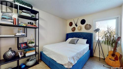 1511 23Rd Avenue, Regina, SK - Indoor Photo Showing Bedroom