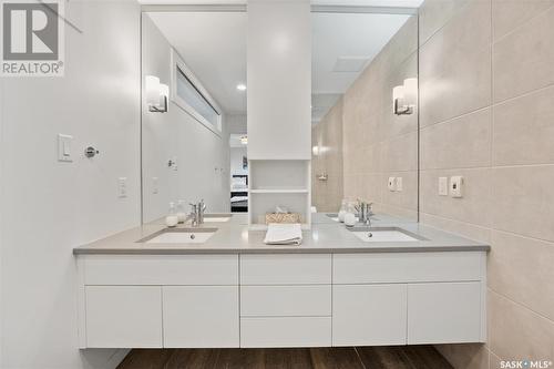 3838 Balfour Place, Saskatoon, SK - Indoor Photo Showing Bathroom
