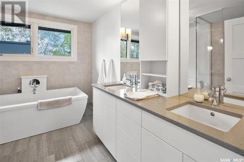 3838 Balfour Place, Saskatoon, SK - Indoor Photo Showing Bathroom