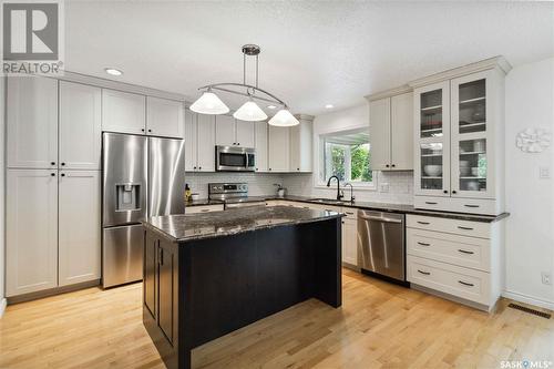 503 Cochin Way, Saskatoon, SK - Indoor Photo Showing Kitchen With Stainless Steel Kitchen With Upgraded Kitchen