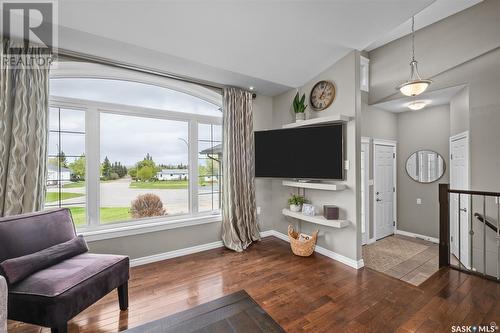 2 Poplar Bay, Birch Hills, SK - Indoor Photo Showing Living Room