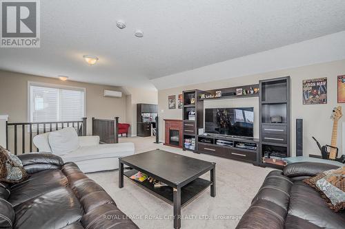 188 Sammon Drive, Guelph/Eramosa, ON - Indoor Photo Showing Living Room