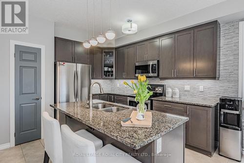 188 Sammon Drive, Guelph/Eramosa, ON - Indoor Photo Showing Kitchen With Double Sink With Upgraded Kitchen