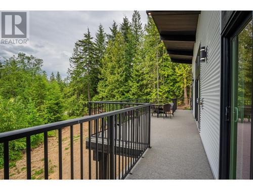 695 Killough  Road, Castlegar, BC - Outdoor With Exterior