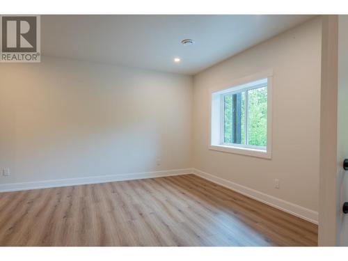 695 Killough  Road, Castlegar, BC - Indoor Photo Showing Other Room