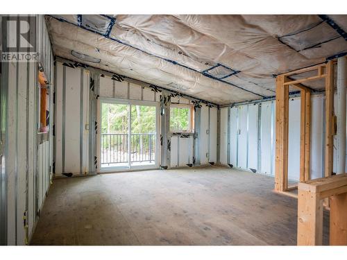 695 Killough  Road, Castlegar, BC - Indoor Photo Showing Basement