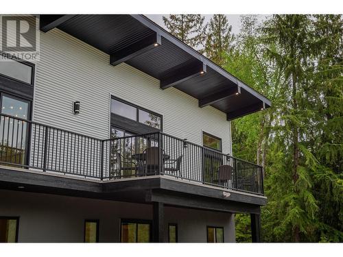 695 Killough  Road, Castlegar, BC - Outdoor With Exterior