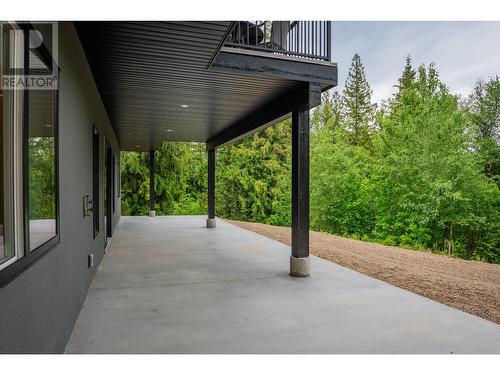 695 Killough  Road, Castlegar, BC - Outdoor With Exterior