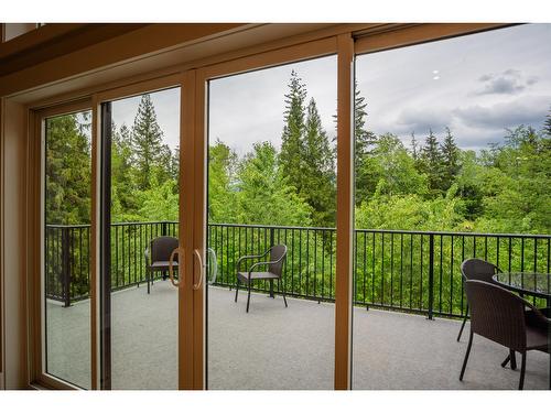 695 Killough Road, Castlegar, BC - Outdoor With Exterior