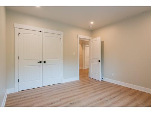 695 Killough Road, Castlegar, BC - Indoor Photo Showing Other Room